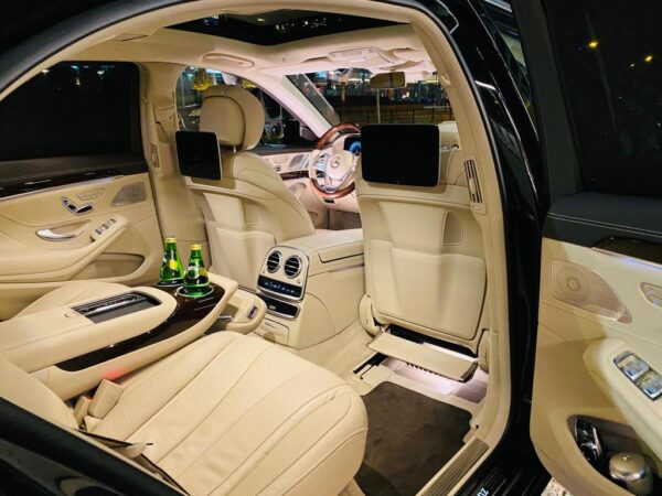 Wynajem limuzyny warszawa. Mylimousine